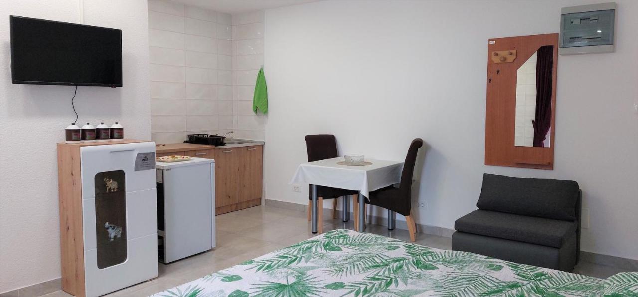 Amore House With Apartment Umag Kültér fotó