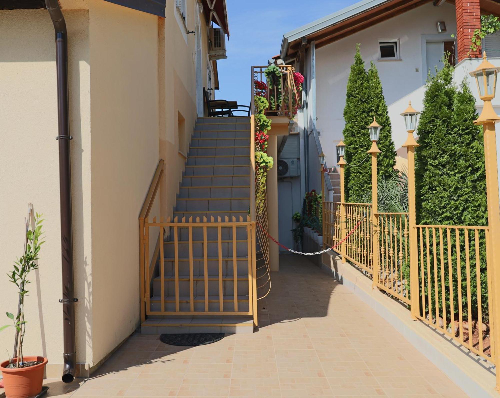 Amore House With Apartment Umag Kültér fotó